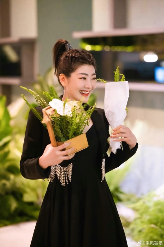 三十而悅，乘風(fēng)破浪的姐姐都戴什么表-復(fù)刻表