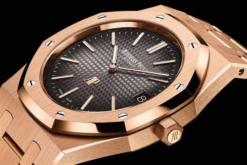 愛彼推出配備全新機芯的皇家橡樹“Jumbo”超薄款（Ref. 16202）-復(fù)刻表