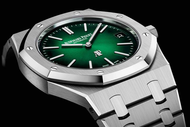 愛彼推出配備全新機芯的皇家橡樹“Jumbo”超薄款（Ref. 16202）-復(fù)刻表