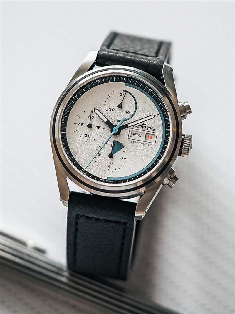 富通推出世界上第一款經過太空測試的腕表——Stratoliner Chronograph-復刻表