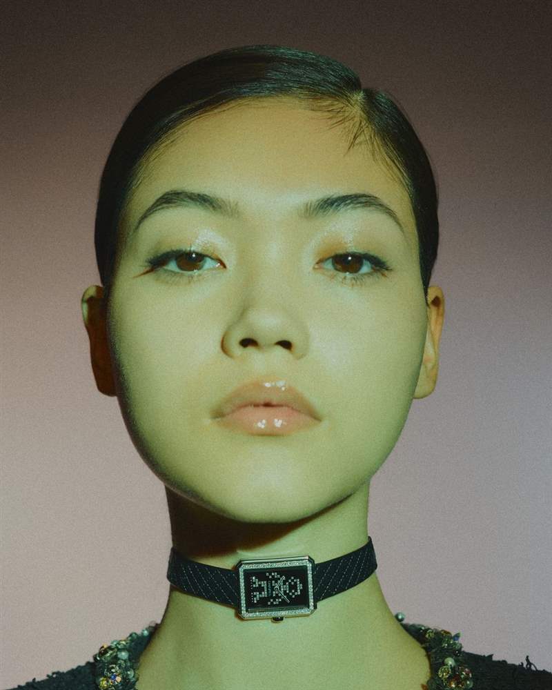 Chanel限量Electro膠囊系列「集合J12、Première等4大香奈兒腕表」披上電音彩虹光譜-復刻表