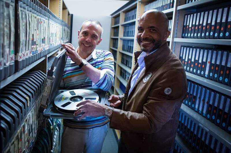 與當(dāng)代藝術(shù)零距離！Audemars Piguet愛(ài)彼從5個(gè)角度實(shí)踐藝術(shù)生活-復(fù)刻表