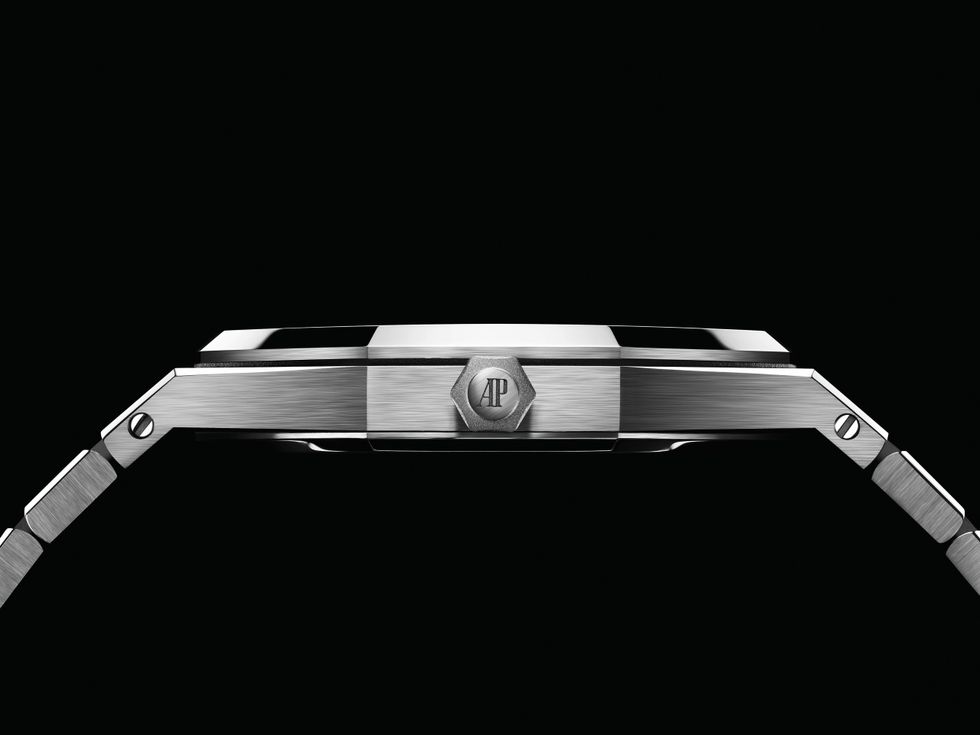 愛彼Royal Oak皇家橡樹系列「JUMBO」超薄腕表云夜藍-復刻表