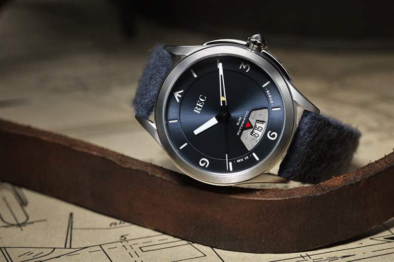 REC RJM 04 Bluebird噴火戰(zhàn)機藍(lán)盤手表-復(fù)刻表