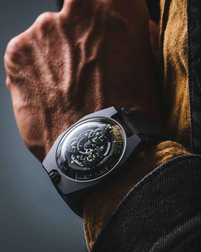 小眾手表：URWERK UR-100時空個性夜光手表-復(fù)刻表