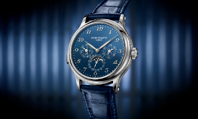 視聽都是極致饗宴！百達翡麗5374G三問萬年歷，「教堂鐘聲」配藍色大明火琺瑯表面-復刻表