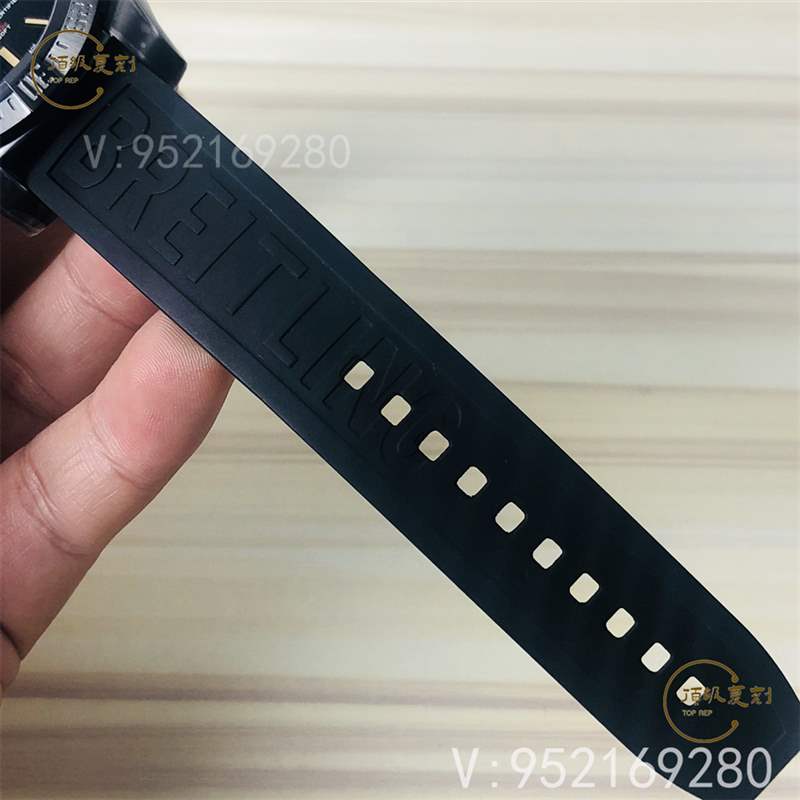 GF廠百年靈v4版黑鳥偵察機(jī)復(fù)刻表做工怎么樣,是最高版本嗎-復(fù)刻表