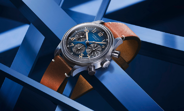 煙熏藍面初登場！LONGINES Avigation BigEye首款鈦金屬腕表-復刻表