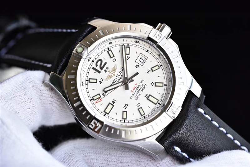 GF廠百年靈挑戰(zhàn)者2836自動(dòng)機(jī)械機(jī)芯白盤復(fù)刻-復(fù)刻表