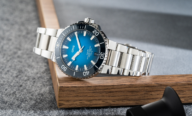 ORIS Aquis Calibre 400日期腕表打造下一代自制機(jī)芯的新標(biāo)竿-復(fù)刻表