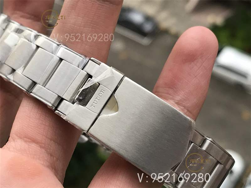 ZF廠帝舵碧灣M79030N腕表頂級復刻版本對比正品怎么樣-復刻表