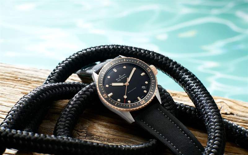 BLANCPAIN五十噚深潛器腕表全面改款，罕見半金限量版現(xiàn)身！-復(fù)刻表