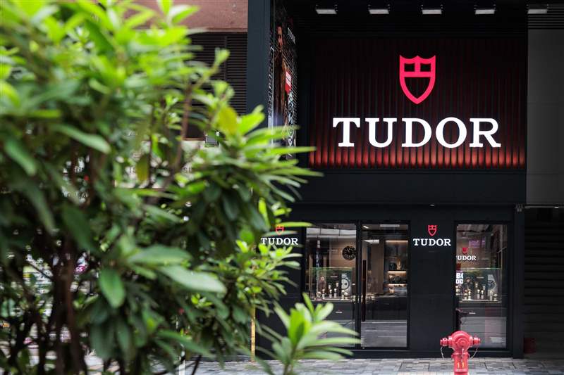 蘇麗鐘表品牌故事：最重要的是員工和待客之道｜時(shí)間可變理念不變-復(fù)刻表