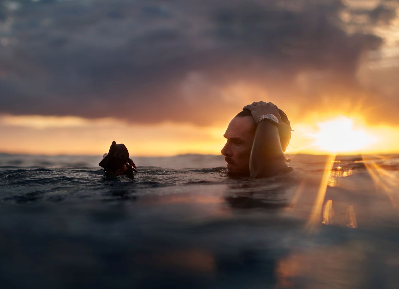 班奈迪克康柏拜區戴積家拍大片！「奇異博士」受訪點名「索爾、鋼鐵人」私品味-復刻表