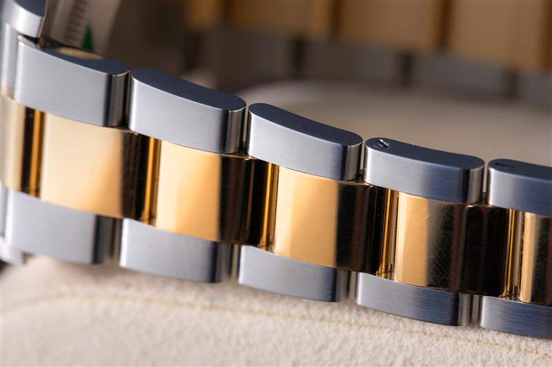 手腕上的一周：雙色勞力士探險家腕表 124273-復刻表