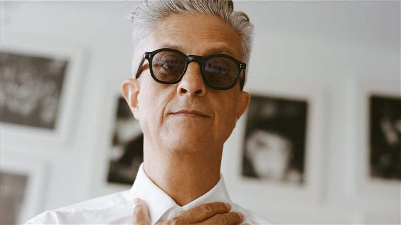 四 + 一傳奇攝影師馬克斯·瓦杜庫爾曾經(jīng)把他的AP放在洗衣機(jī)里-復(fù)刻表