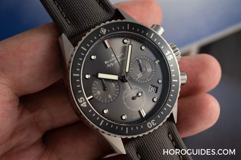 18K紅金藍(lán)面、23級鈦灰面，Blancpain五十噚深潛器飛返計時碼表兩款延伸新作-復(fù)刻表