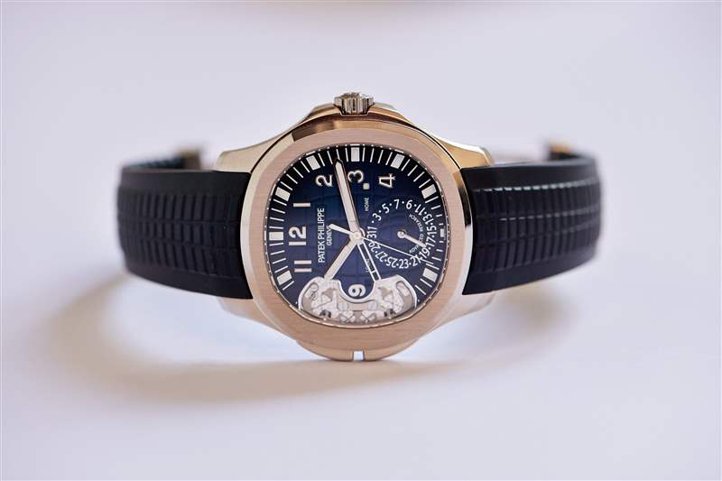 百達(dá)翡麗做數(shù)字——但也許不是你所期望的通過(guò)洛根貝克-復(fù)刻表