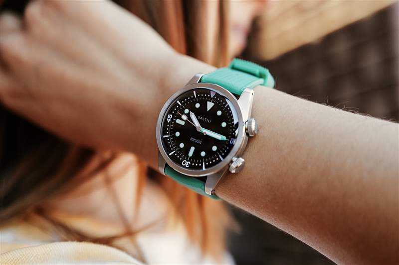 動(dòng)手移動(dòng)Rugrats波羅的海5周年紀(jì)念手表是90年孩子的夢(mèng)想-復(fù)刻表