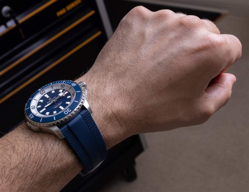 腕表點(diǎn)評(píng)：百年靈超級(jí)海洋自動(dòng)腕表46-復(fù)刻表