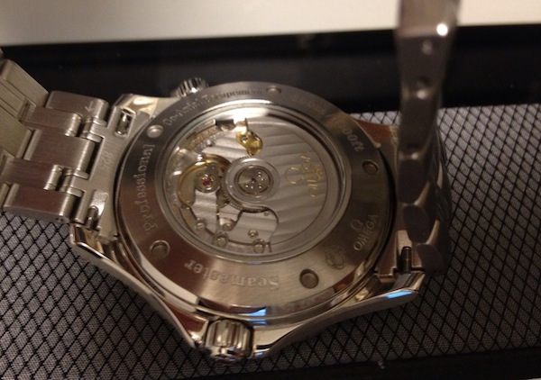 歐米茄海馬系列300M GMT“詹姆斯邦德”腕表評(píng)測(cè)-復(fù)刻表