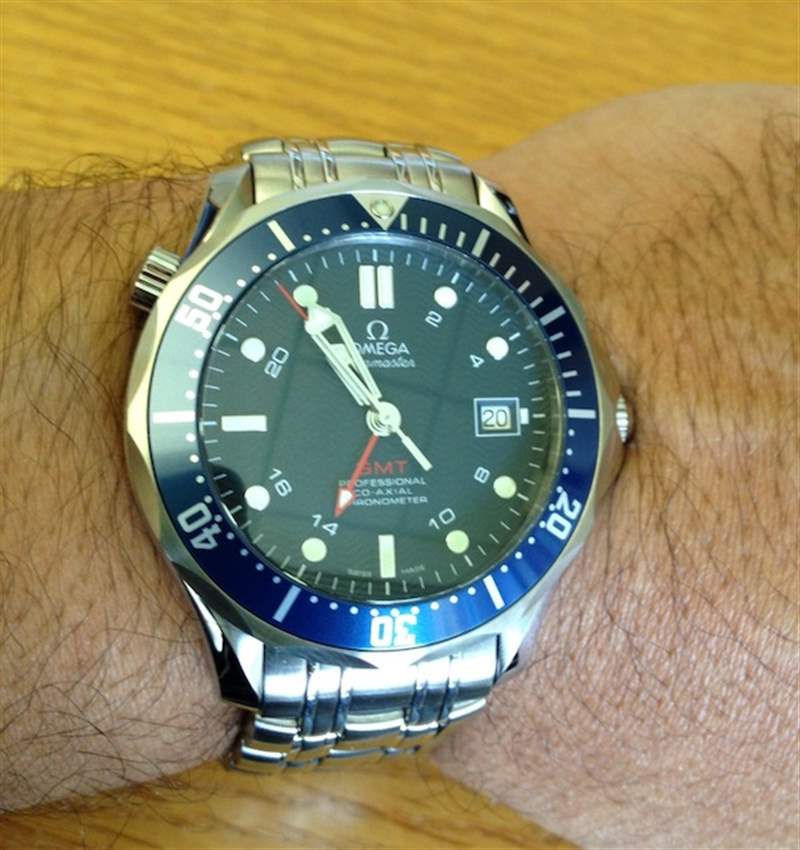 歐米茄海馬系列300M GMT“詹姆斯邦德”腕表評(píng)測(cè)-復(fù)刻表