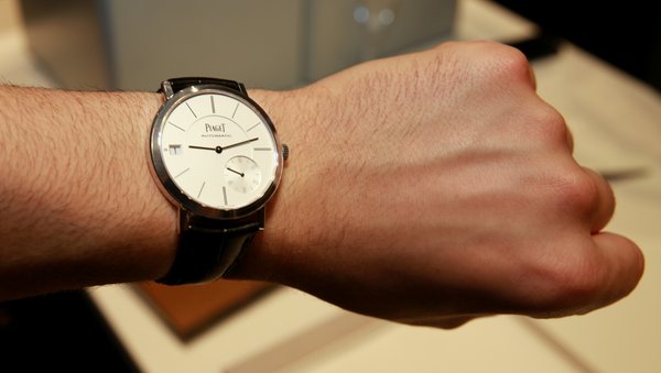 伯爵Altiplano Date 40毫米超薄腕表上手體驗-復刻表