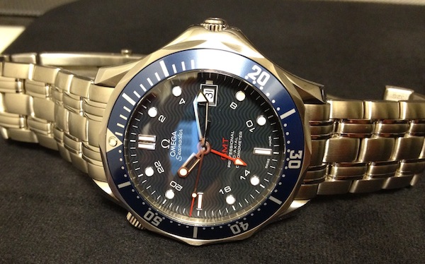 歐米茄海馬系列300M GMT“詹姆斯邦德”腕表評(píng)測(cè)-復(fù)刻表