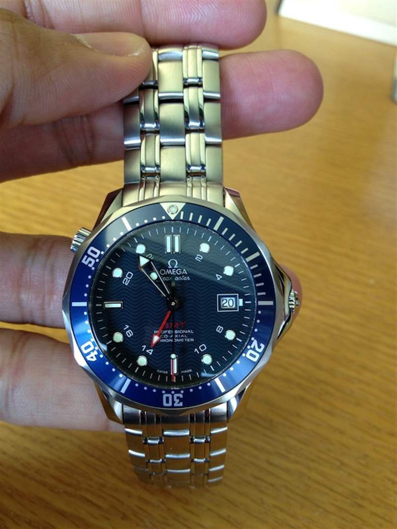 歐米茄海馬系列300M GMT“詹姆斯邦德”腕表評(píng)測(cè)-復(fù)刻表