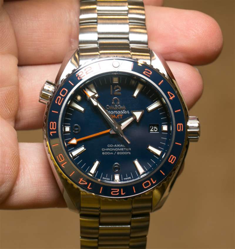 歐米茄海馬系列海洋宇宙格林威治標(biāo)準(zhǔn)時(shí)間腕表上手體驗(yàn)-復(fù)刻表