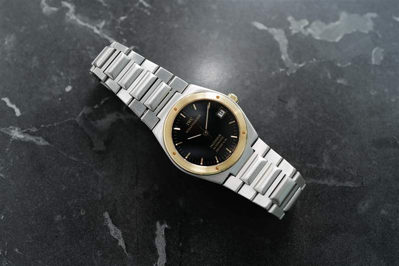 推出全新萬國工程師自動腕表40-復(fù)刻表