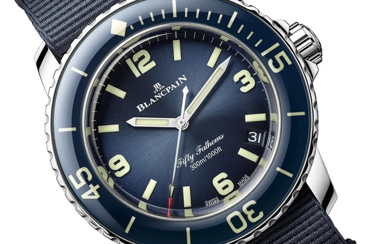 寶珀五十噚70周年紀(jì)念表換上藍色調(diào)展現(xiàn)僅此一只的獨特性-復(fù)刻表