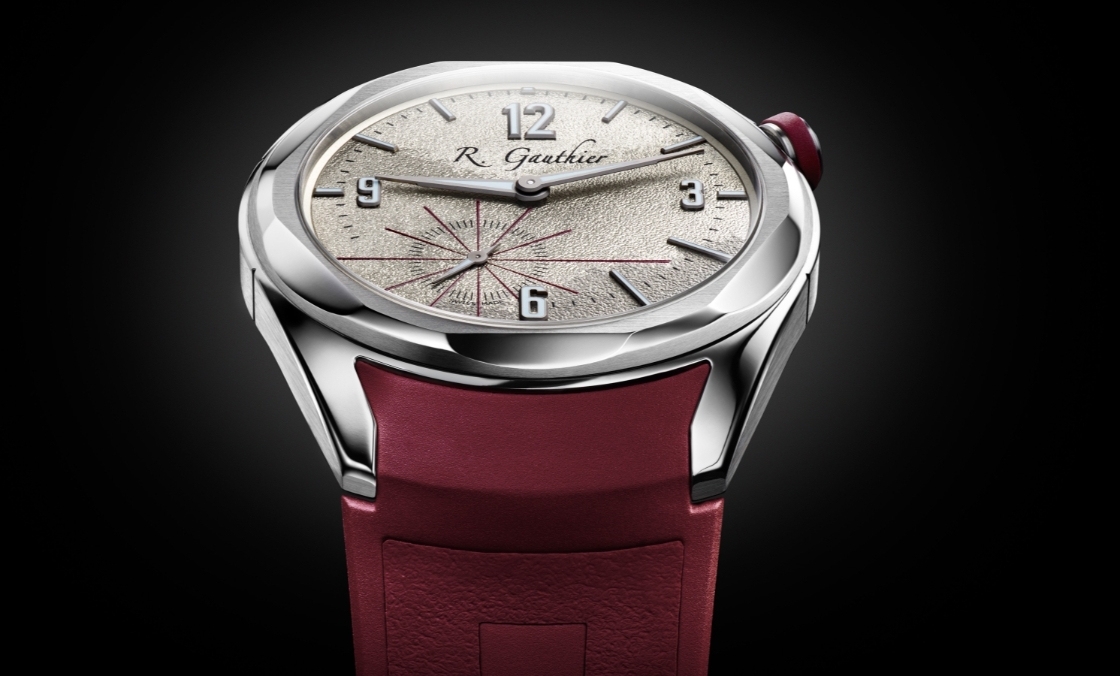 Romain Gauthier C系列推出第五代鈦金屬新作! 獨特的手工鑿刻紋理香檳面-復刻表